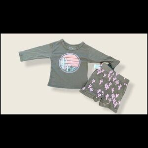 NWT baby toddler 2 piece outfit Long sleeve shirt cropped pants Sz 12 months